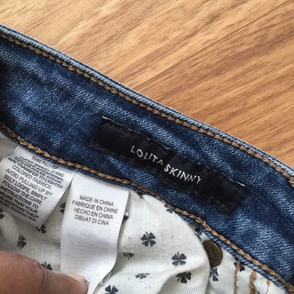 Lucky Brand Lolita Skinny Chew Hem Distressed EUC - Picture 7 of 13